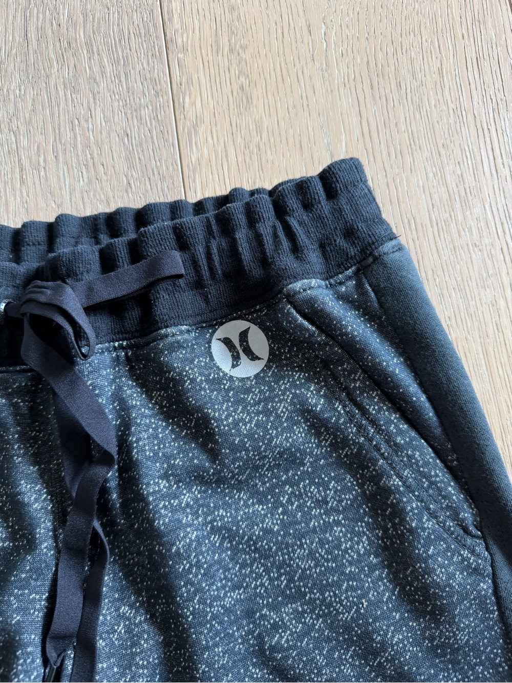 Hurley Women's Grey Joggers Nike Dri-FIT - Picture 5 of 10